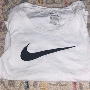 Womens Nike tee